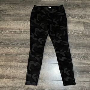Mudpie camo leggings size small NWT
